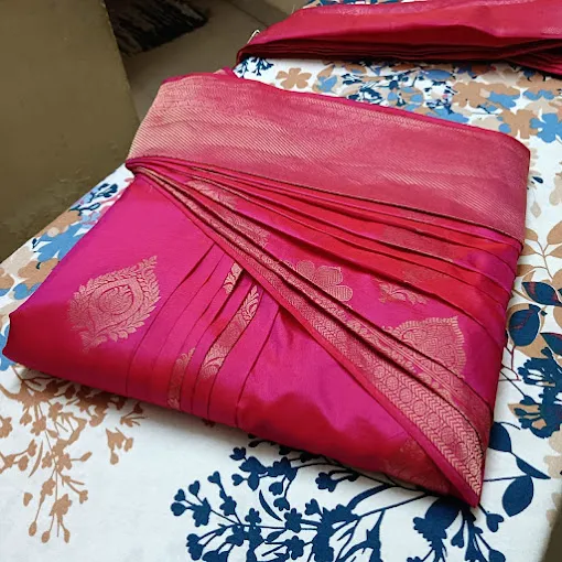 Neat Cute Saree Prepleat service